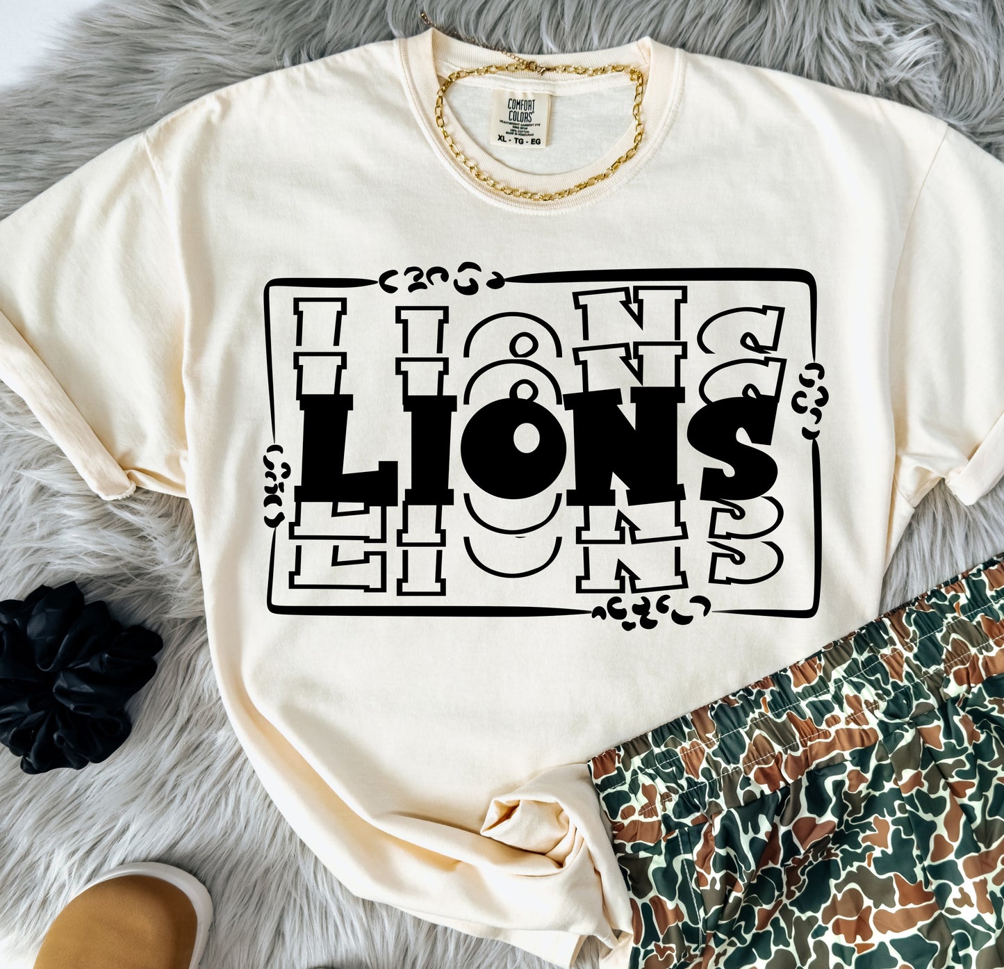 STACKED MASCOTS Lions