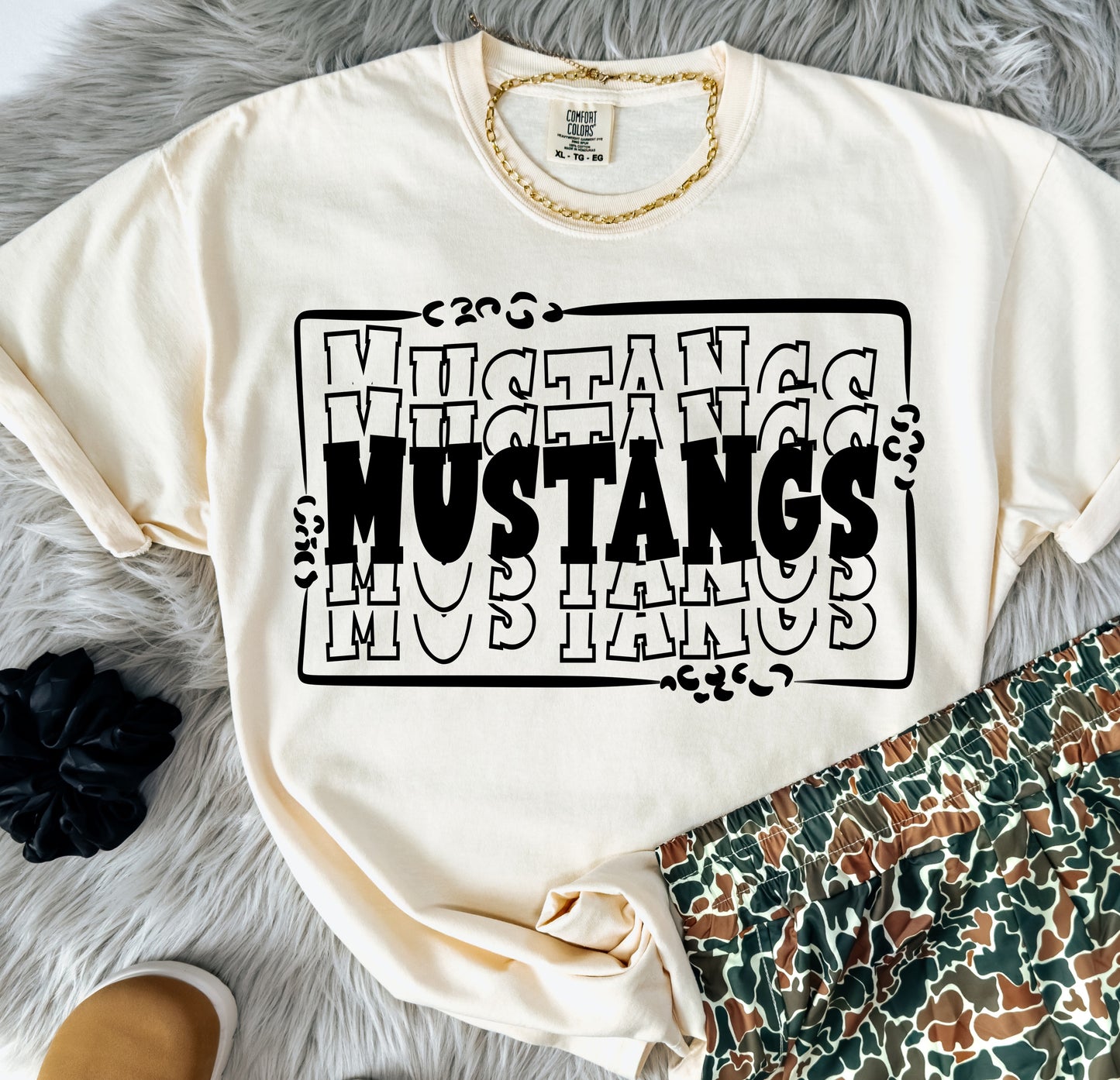 STACKED MASCOTS Mustangs