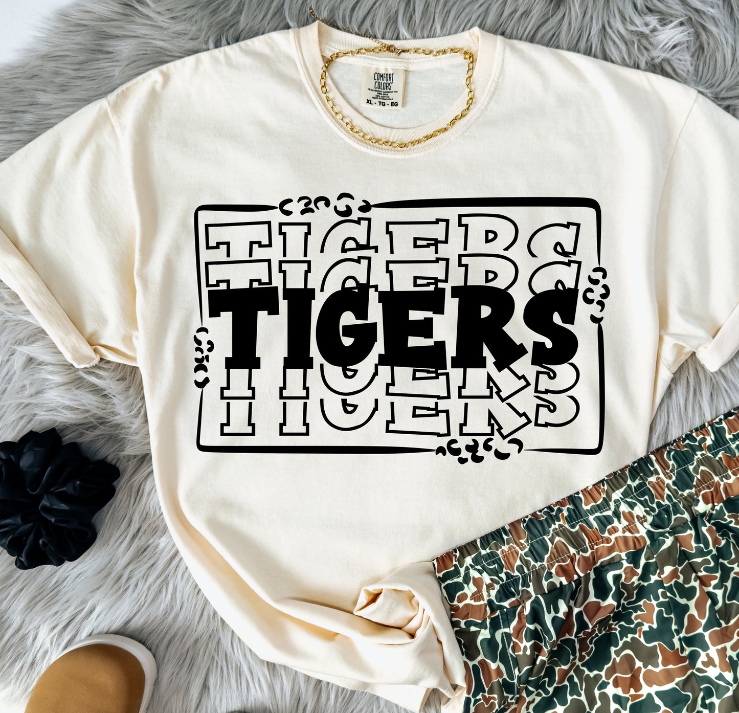 STACKED MASCOTS Tigers