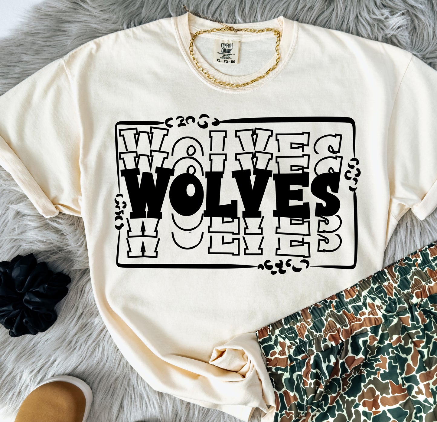 STACKED MASCOTS Wolves