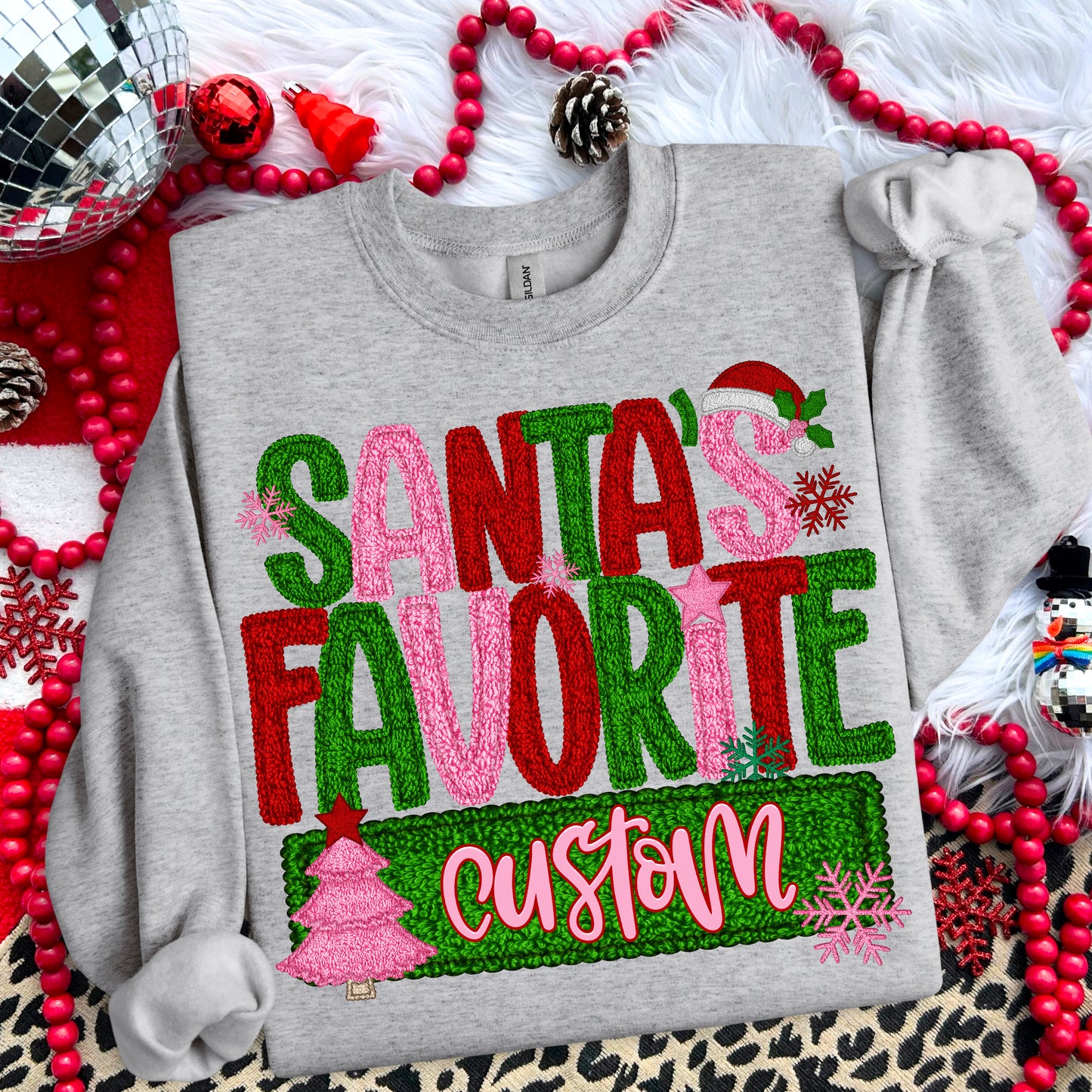 SANTA'S FAVORITE (YARN STYLE) - CUSTOM