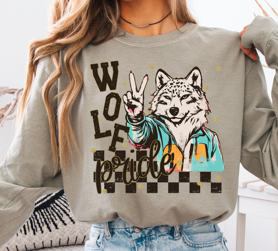 GRUNGE MASCOTS WOLF