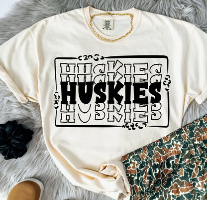 STACKED MASCOTS Huskies