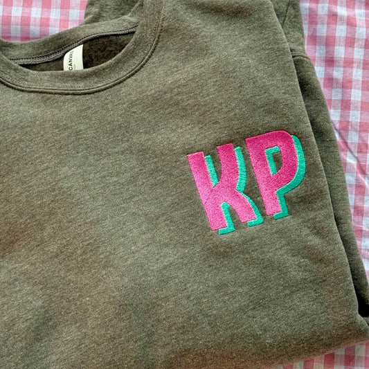 Custom Monogram Sweatshirt – Personalized Left Chest Embroidery – Boutique Cozy Style