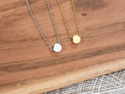 Minimalist Circle Charm Necklace – Stainless Steel in Silver or Gold