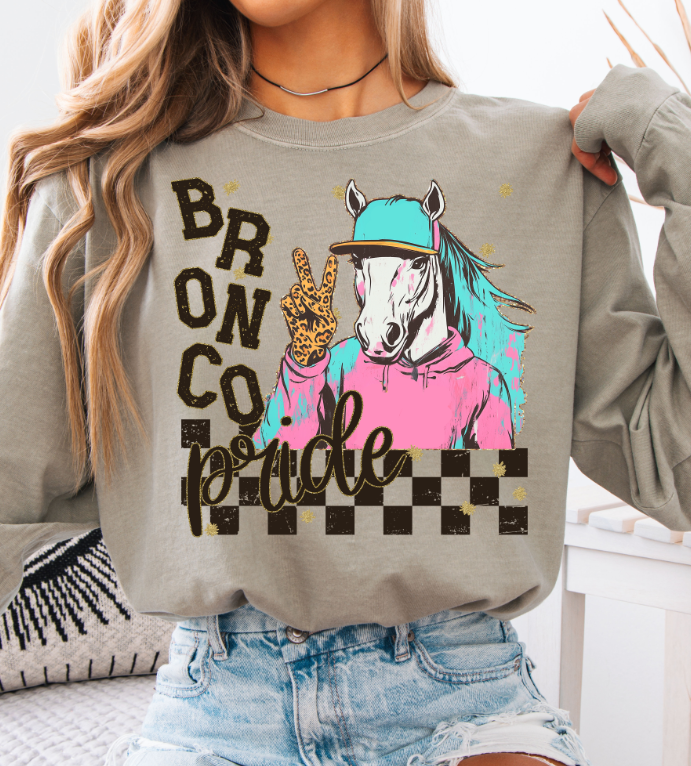 GRUNGE MASCOTS BRONCO